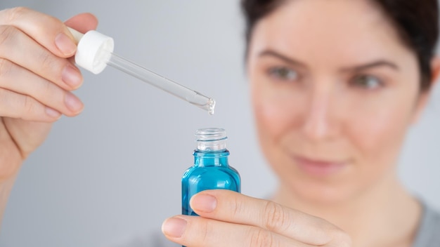 Serum z kwasem hialuronowym jak stosować na co dzień?