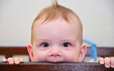 Jak myć twarz niemowlakowi, by nie podrażnić delikatnej skóry?