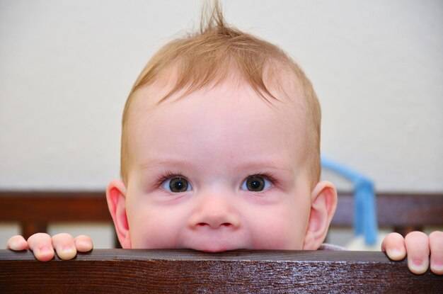 Jak myć twarz niemowlakowi, by nie podrażnić delikatnej skóry?