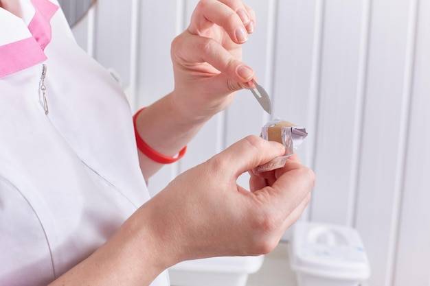 Jaki krem stosować po mezoterapii mikroigłowej, aby wspomóc regenerację skóry?