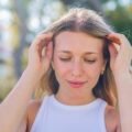 Co na świąd skóry głowy pomaga w codziennej pielęgnacji?